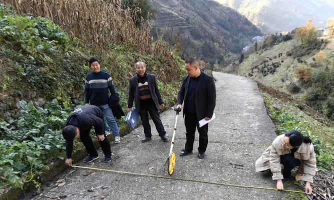 复印机纵向白条之原因（揭开复印机纵向白条背后的原因和解决办法）